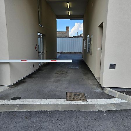 Home Apartmani I Sobe Osijek Bagian luar foto