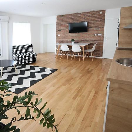 Home Apartmani I Sobe Osijek Bagian luar foto