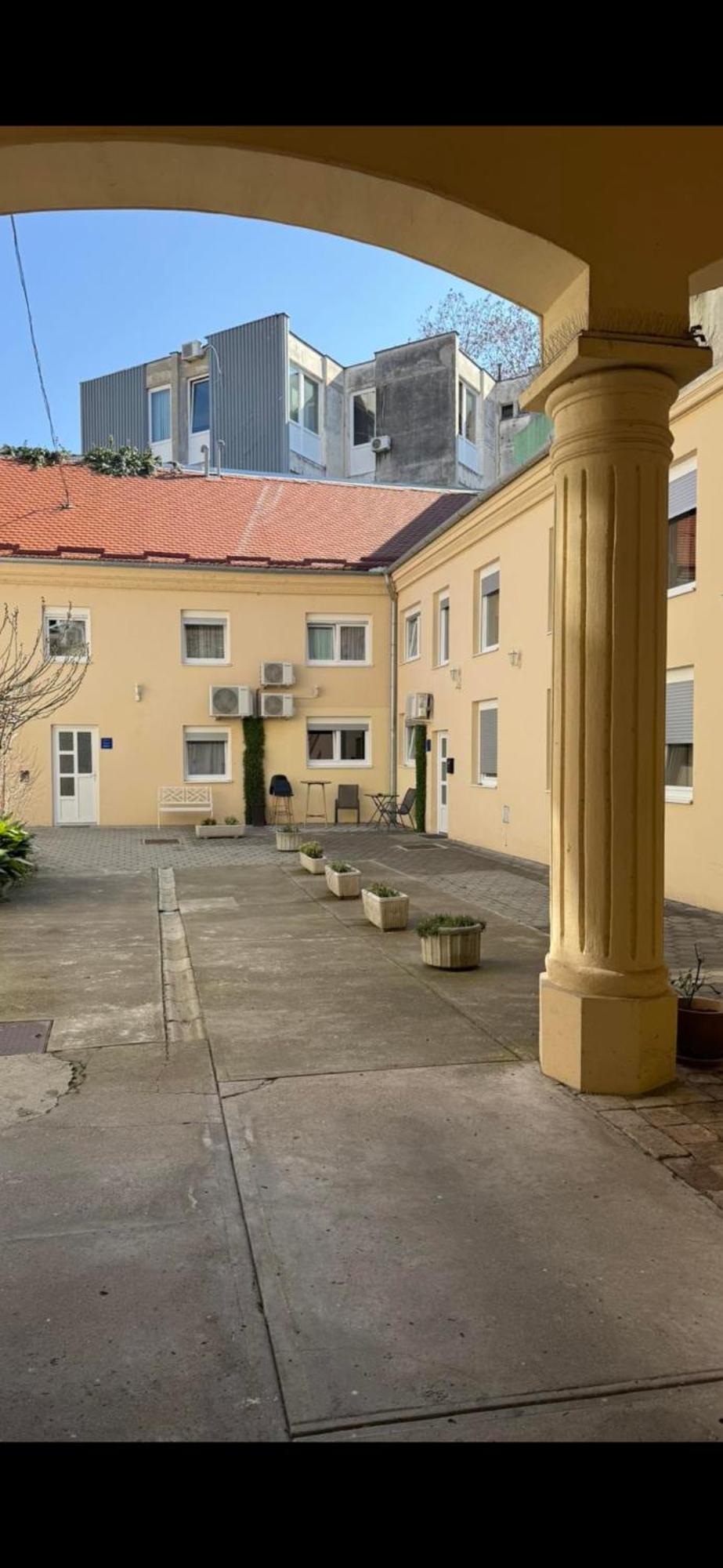 Home Apartmani I Sobe Osijek Bagian luar foto