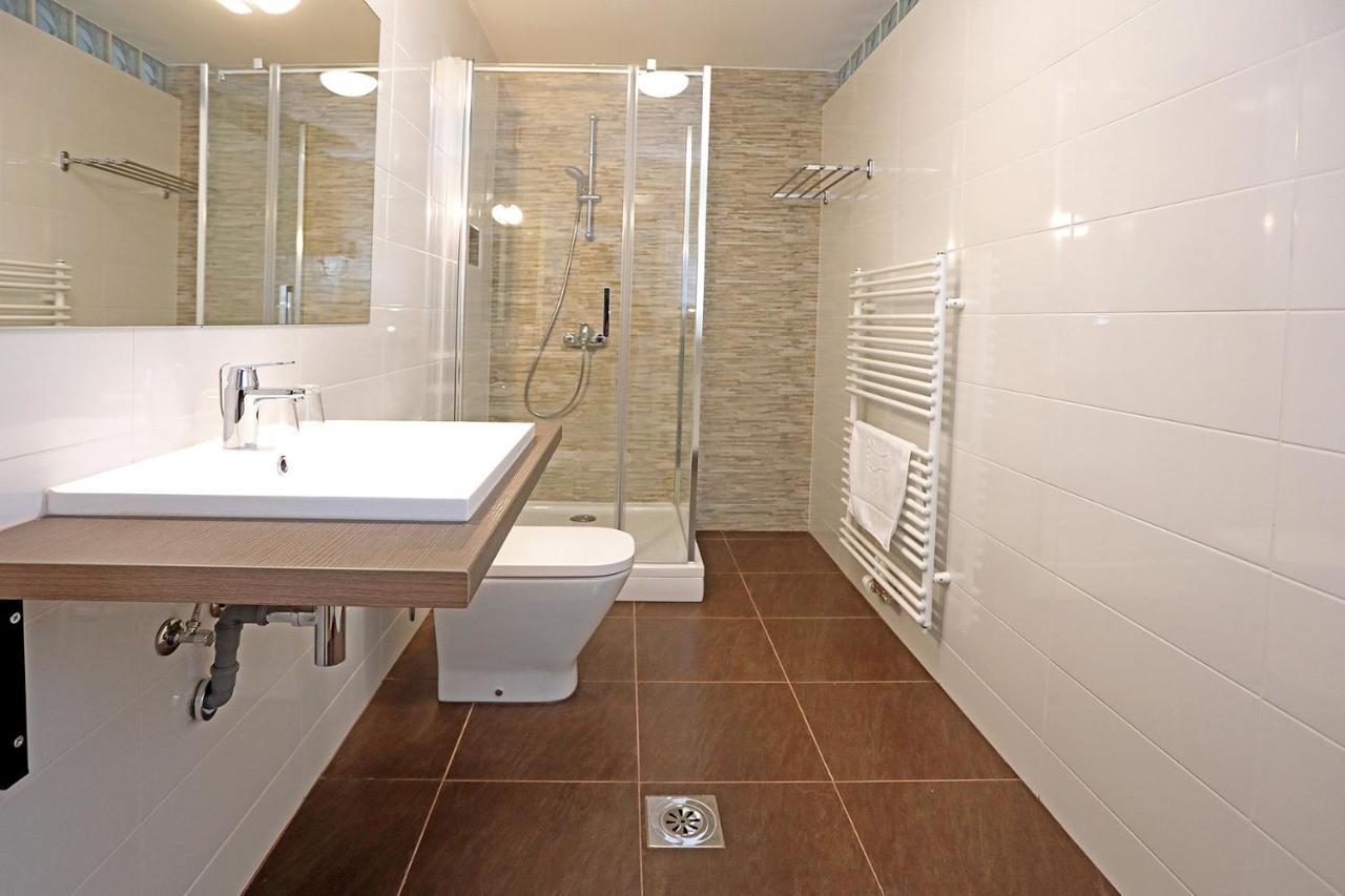 Home Apartmani I Sobe Osijek Bagian luar foto