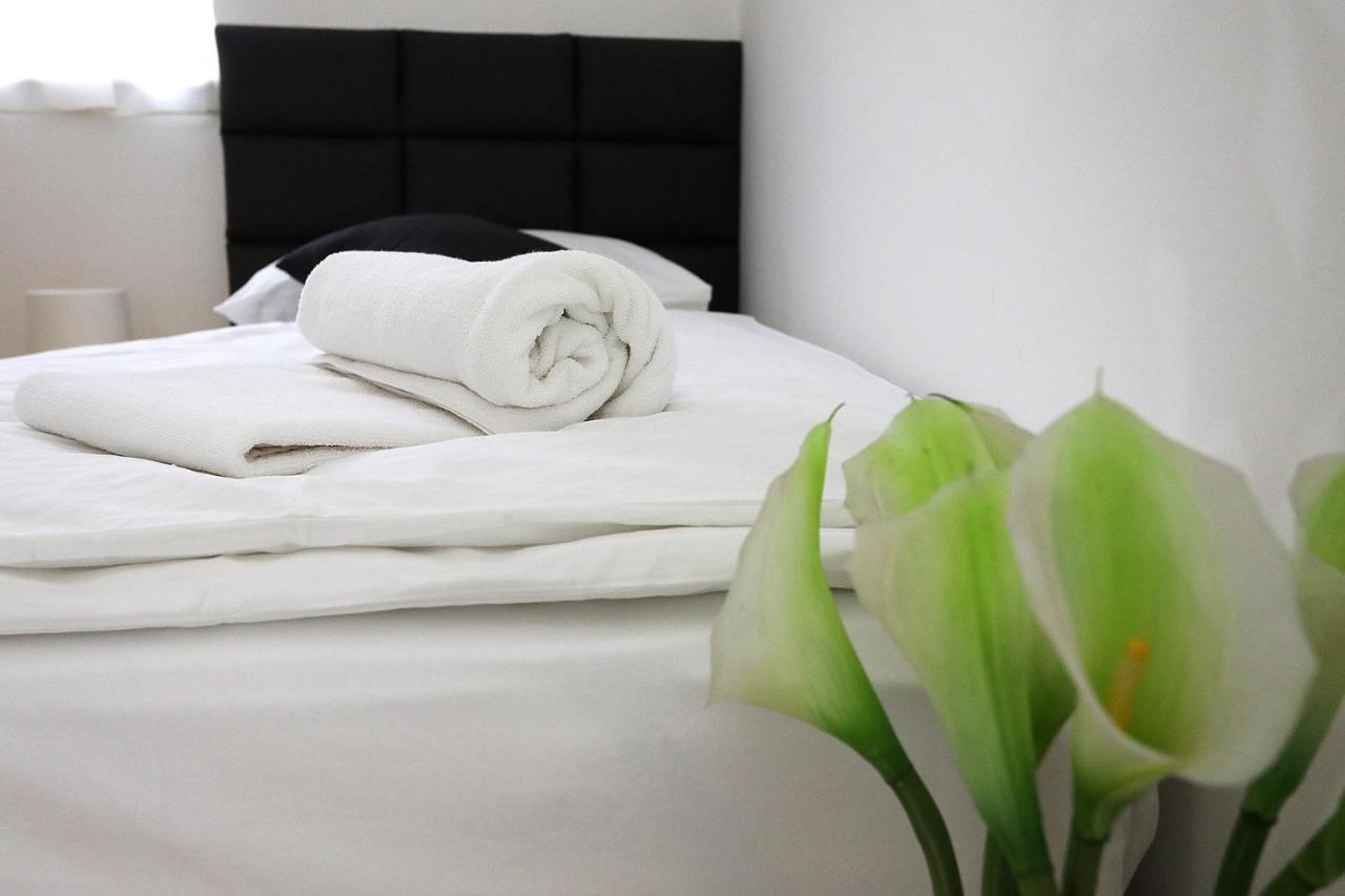 Home Apartmani I Sobe Osijek Bagian luar foto