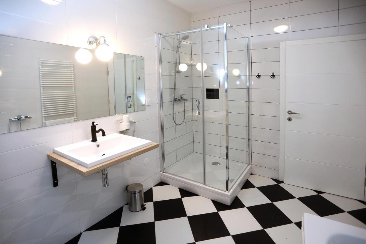 Home Apartmani I Sobe Osijek Bagian luar foto