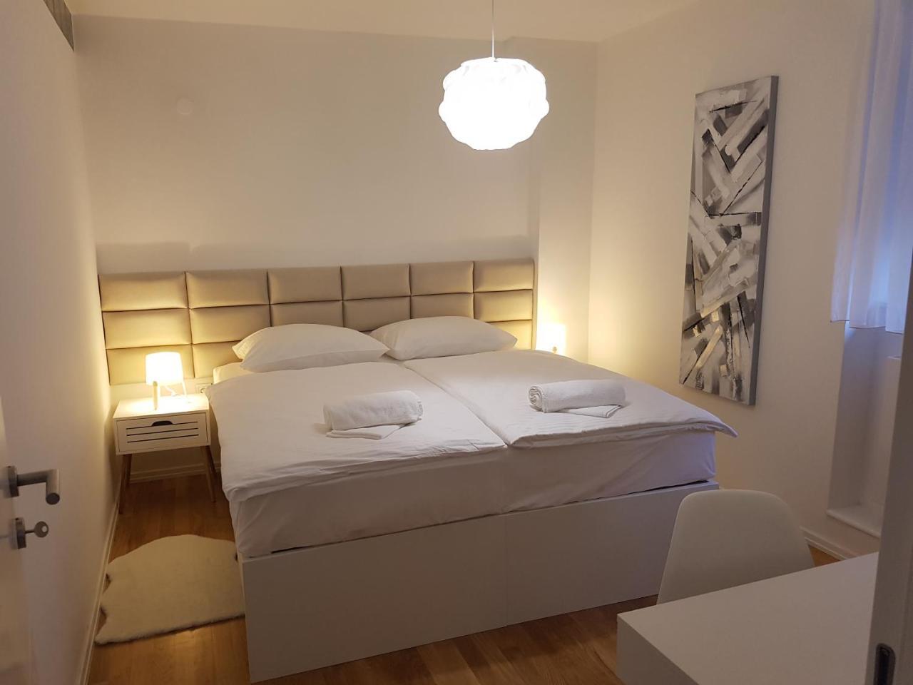 Home Apartmani I Sobe Osijek Bagian luar foto